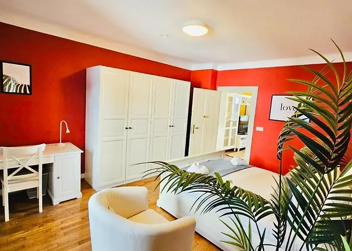 Cozy One Bedroom Retreat In Luxembourg-limp17a Luxembourg